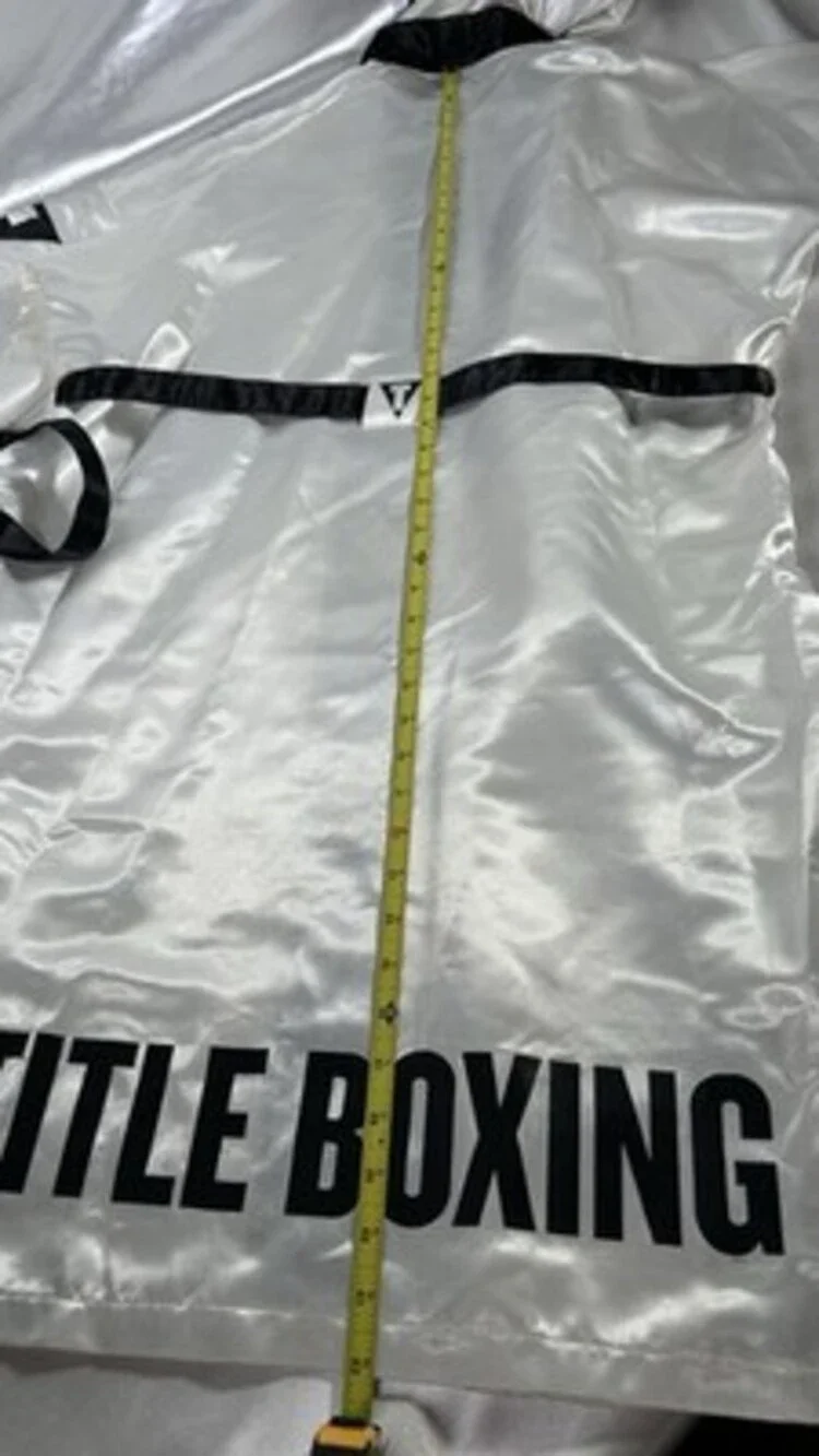 TITLE ALI BOXING SHINY SATIN GLANZ WHITE & BLACK ROBE HOODED SIZE S FULL LENGTH